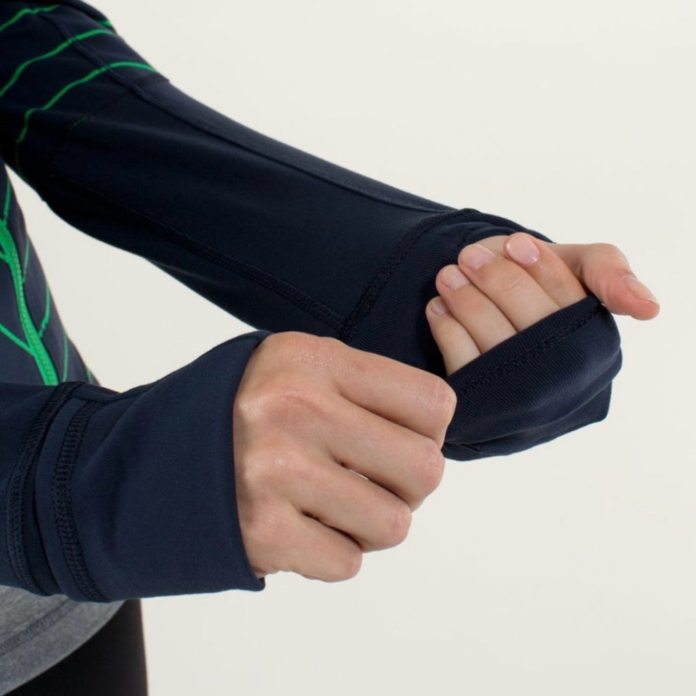 Lululemon Athletica Navy and Green Chevron Jacket - Picture 5 of 14